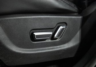 Подержанный автомобиль Geely Atlas 2019 года (17 фото)