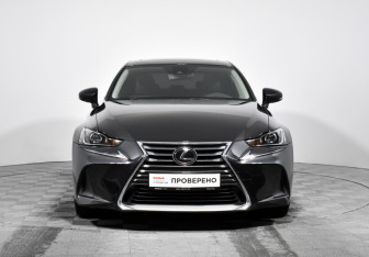 Подержанный автомобиль Lexus IS Sedan 2019 года (2 фото)