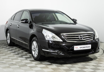 Подержанный автомобиль Nissan Teana 2012 года (3 фото)
