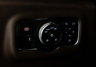 Подержанный автомобиль Exeed VX 2023 года (24 фото)