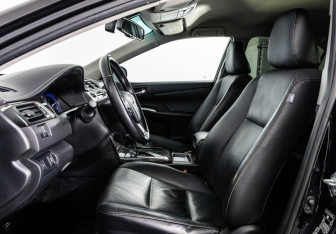 Подержанный автомобиль Toyota Camry Sedan 2015 года (19 фото)