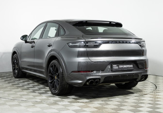 Подержанный автомобиль Porsche Cayenne 2021 года (7 фото)