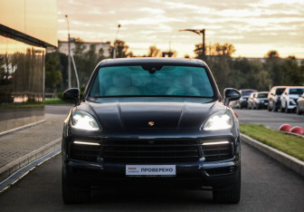 Подержанный автомобиль Porsche Cayenne 2019 года (4 фото)