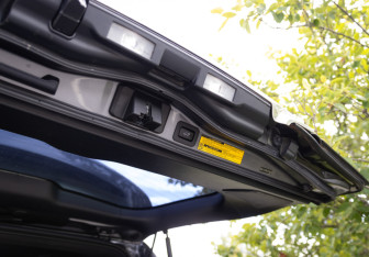 Подержанный автомобиль Lexus LX 2014 года (21 фото)