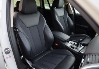 Подержанный автомобиль BMW X3 2020 года (26 фото)