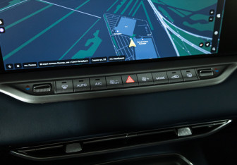 Подержанный автомобиль Voyah Free 2023 года (21 фото)