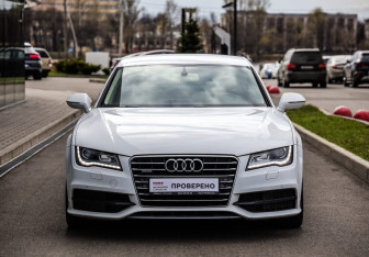 Подержанный автомобиль Audi A7 2011 года (4 фото)