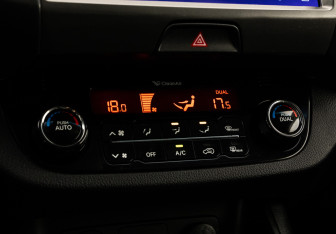 Подержанный автомобиль Kia Sportage 2011 года (16 фото)