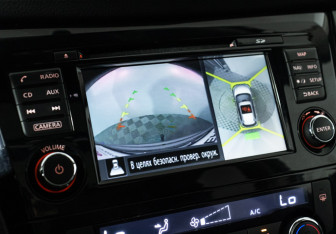 Подержанный автомобиль Nissan X-Trail 2018 года (16 фото)