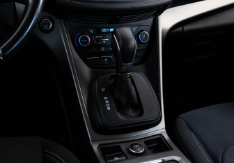 Подержанный автомобиль Ford Kuga 2018 года (13 фото)