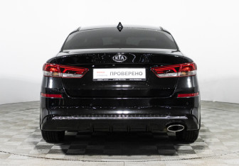 Подержанный автомобиль Kia Optima Sedan 2018 года (6 фото)