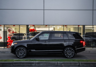 Подержанный автомобиль Land Rover Range Rover 2016 года (9 фото)