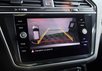 Подержанный автомобиль Volkswagen Tiguan 2020 года (15 фото)