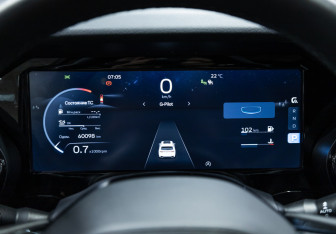 Подержанный автомобиль Geely Monjaro 2024 года (20 фото)
