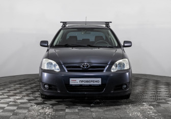 Подержанный автомобиль Toyota Corolla Hatchback 2006 года (2 фото)