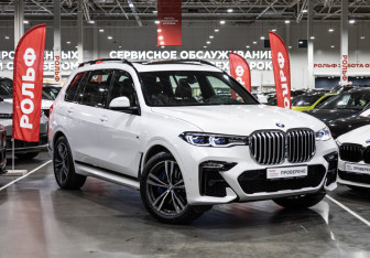Подержанный автомобиль BMW X7 2020 года (6 фото)