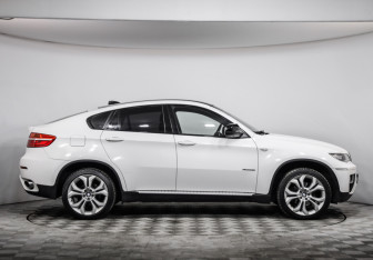 Подержанный автомобиль BMW X6 2013 года (4 фото)