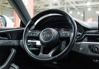 Подержанный автомобиль Audi A5 Liftback 2019 года (18 фото)