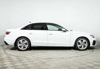 Подержанный автомобиль Audi A4 Sedan 2020 года (4 фото)