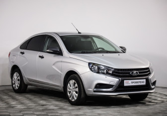 Подержанный автомобиль LADA (ВАЗ) Vesta Sedan 2016 года (3 фото)