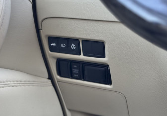 Подержанный автомобиль Infiniti QX80 2018 года (15 фото)