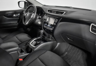 Подержанный автомобиль Nissan Qashqai 2018 года (13 фото)