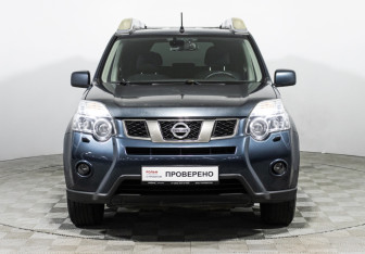 Подержанный автомобиль Nissan X-Trail 2012 года (2 фото)