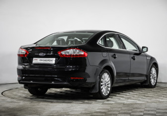 Подержанный автомобиль Ford Mondeo Sedan 2012 года (5 фото)