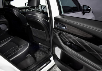 Подержанный автомобиль Exeed VX 2023 года (13 фото)