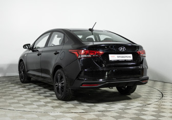 Подержанный автомобиль Hyundai Solaris Sedan 2021 года (7 фото)