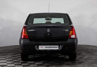 Подержанный автомобиль Renault Logan Sedan 2006 года (6 фото)