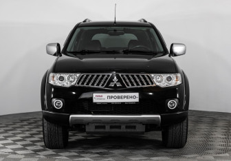 Подержанный автомобиль Mitsubishi Pajero Sport 2008 года (2 фото)