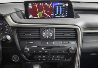Подержанный автомобиль Lexus RX 2016 года (17 фото)