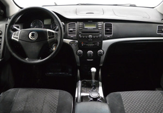 Подержанный автомобиль SsangYong Actyon 2011 года (14 фото)