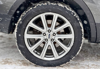 Подержанный автомобиль Ford Explorer 2018 года (9 фото)