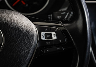 Подержанный автомобиль Volkswagen Tiguan 2020 года (13 фото)