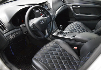 Подержанный автомобиль Hyundai i40 Sedan 2012 года (10 фото)