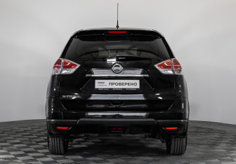 Подержанный автомобиль Nissan X-Trail 2016 года (6 фото)