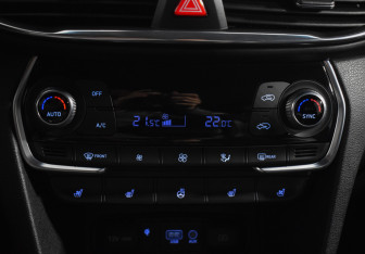 Подержанный автомобиль Hyundai Santa Fe 2020 года (16 фото)