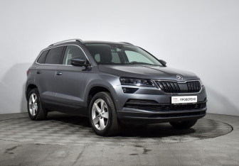 Подержанный автомобиль Skoda Karoq 2020 года (3 фото)