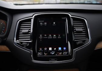Подержанный автомобиль Volvo XC90 2019 года (18 фото)