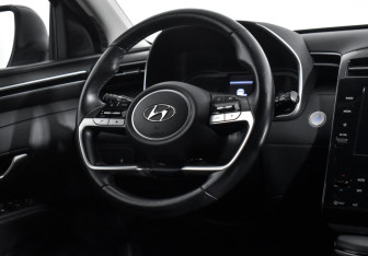 Подержанный автомобиль Hyundai Tucson 2021 года (14 фото)