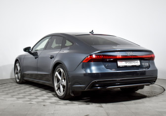 Подержанный автомобиль Audi A7 2018 года (7 фото)