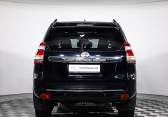 Подержанный автомобиль Toyota Land Cruiser Prado 2016 года (6 фото)