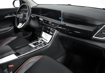 Подержанный автомобиль Kia Seltos 2026 года (13 фото)