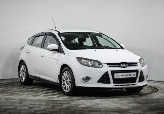 Подержанный автомобиль Ford Focus Hatchback 2013 года (3 фото)