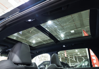 Подержанный автомобиль Geely Monjaro 2024 года (19 фото)