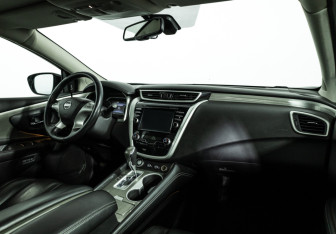 Подержанный автомобиль Nissan Murano Suv 2018 года (9 фото)