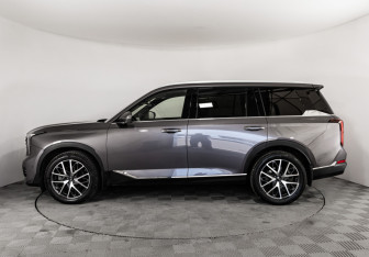 Подержанный автомобиль GAC GS8 2023 года (9 фото)