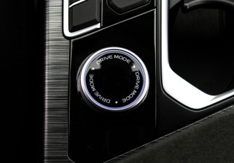 Подержанный автомобиль Geely Tugella 2024 года (18 фото)